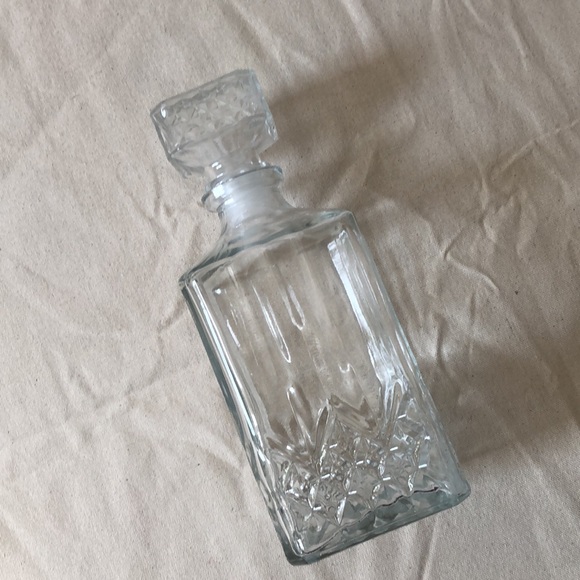 Vintage Carafe with Stopper - Picture 5 of 6